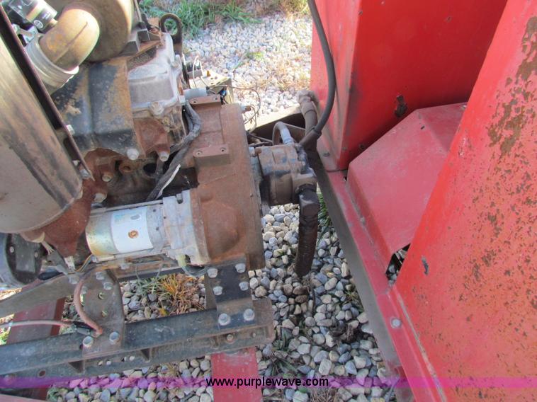 image for item E8158 1997 Craft Co E-Z Pour 200D crack seal machine