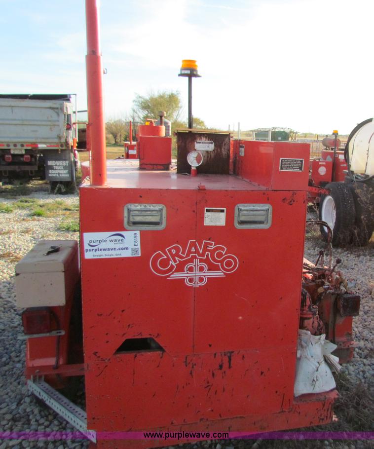 image for item E8159 2000 Craft Co E-Z Pour 200D crack seal machine