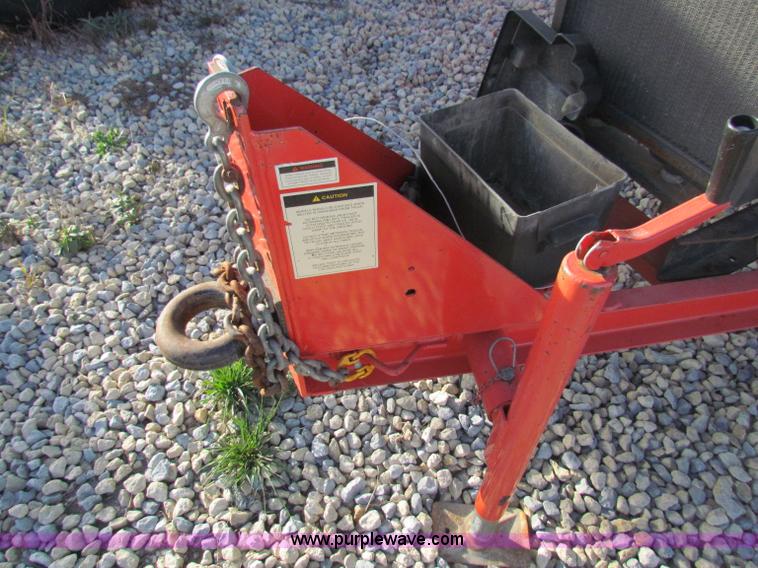 image for item E8159 2000 Craft Co E-Z Pour 200D crack seal machine