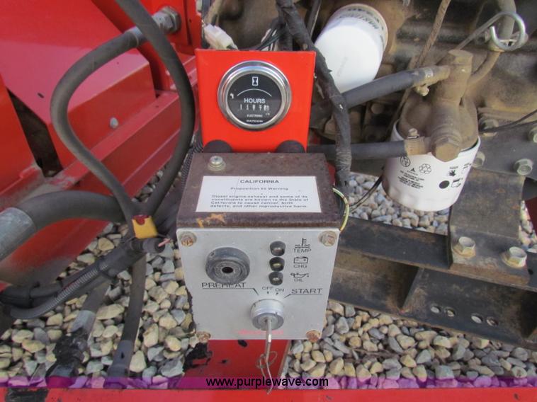 image for item E8159 2000 Craft Co E-Z Pour 200D crack seal machine