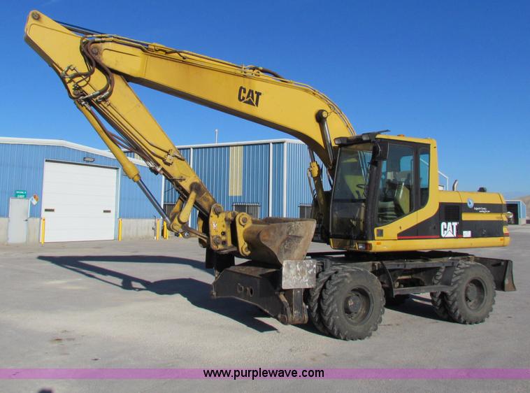 image for item E8168 1998 Caterpillar M318 mobile excavator