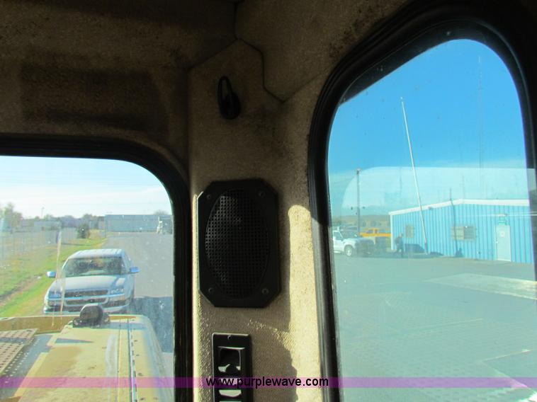 image for item E8168 1998 Caterpillar M318 mobile excavator