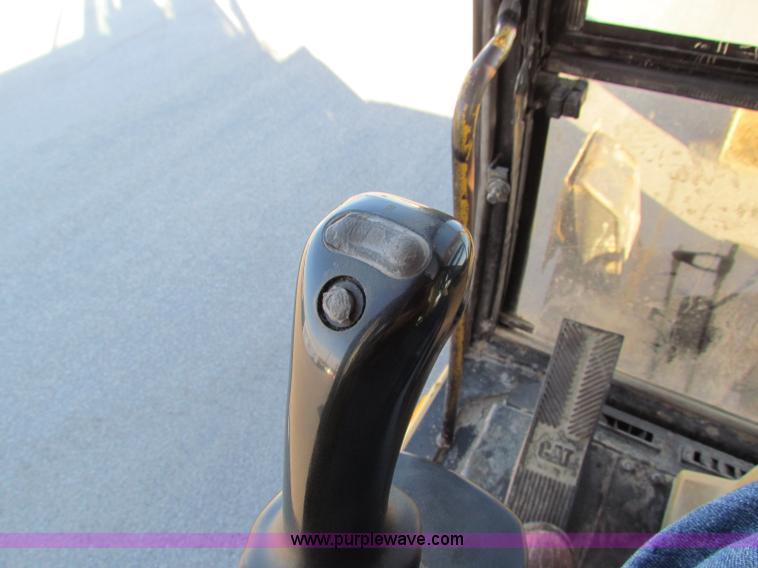 image for item E8168 1998 Caterpillar M318 mobile excavator