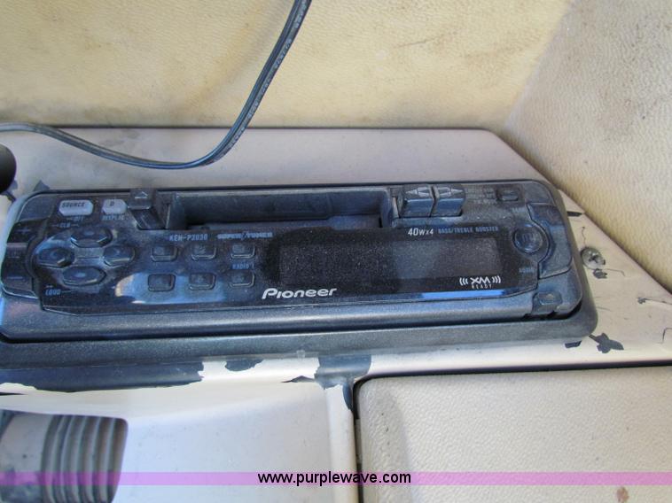 image for item E8168 1998 Caterpillar M318 mobile excavator