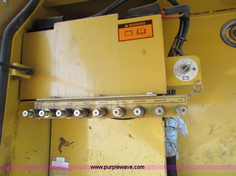 image for item E8168 1998 Caterpillar M318 mobile excavator