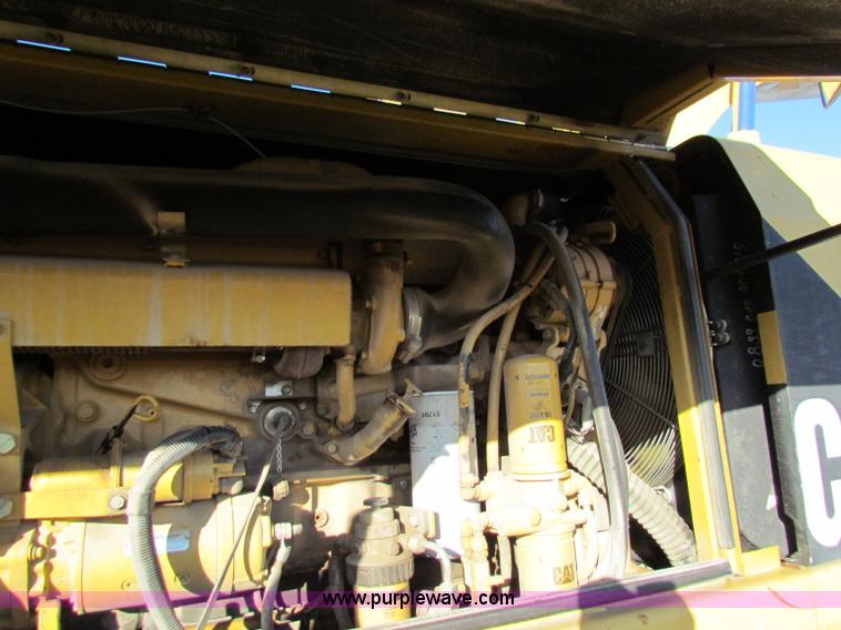 image for item E8168 1998 Caterpillar M318 mobile excavator