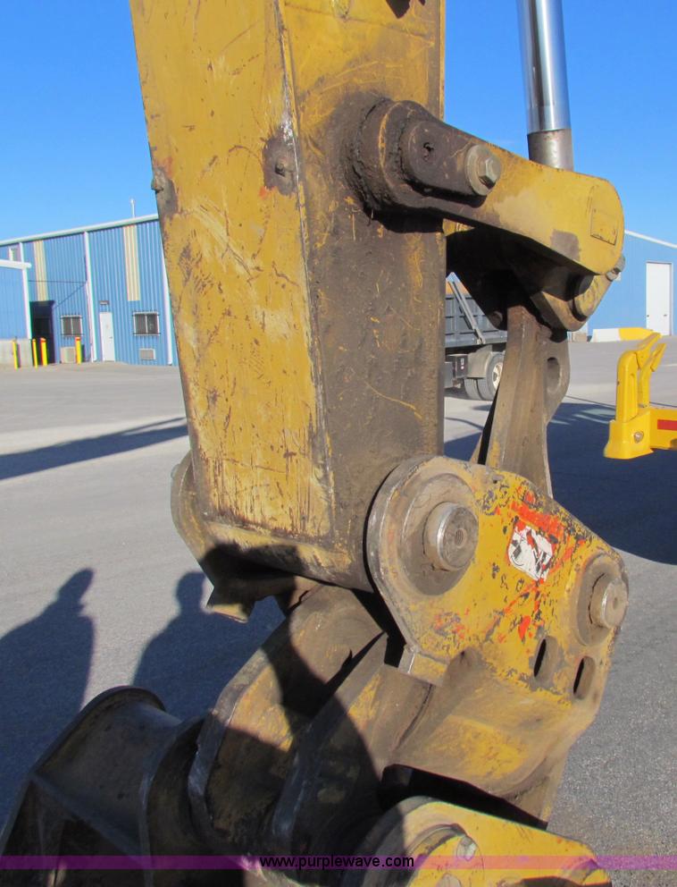 image for item E8168 1998 Caterpillar M318 mobile excavator