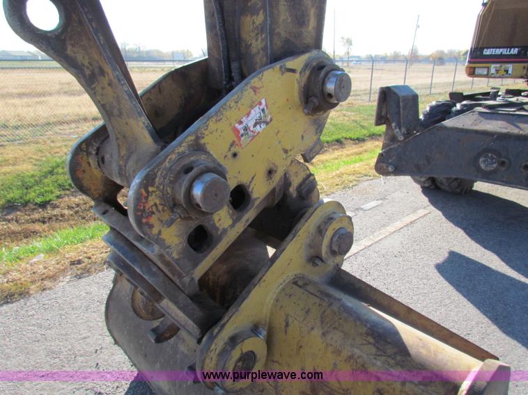 image for item E8168 1998 Caterpillar M318 mobile excavator