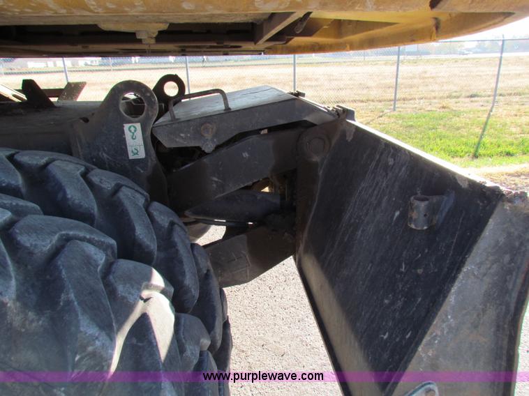 image for item E8168 1998 Caterpillar M318 mobile excavator