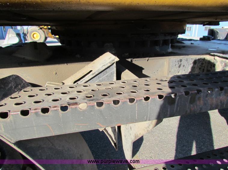 image for item E8168 1998 Caterpillar M318 mobile excavator