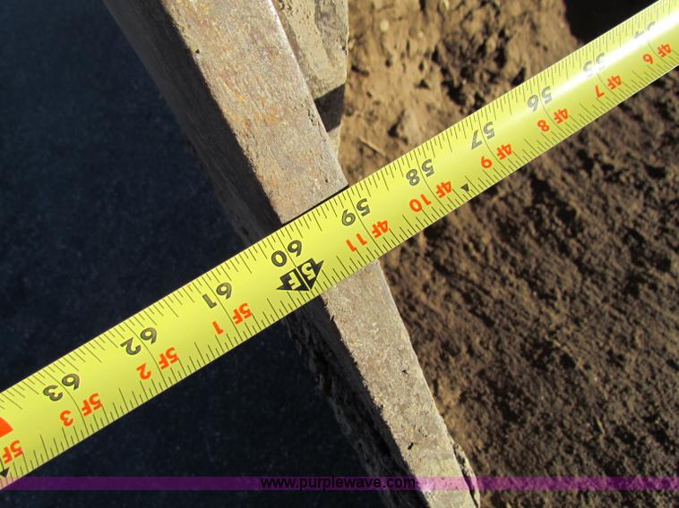 image for item E8168 1998 Caterpillar M318 mobile excavator