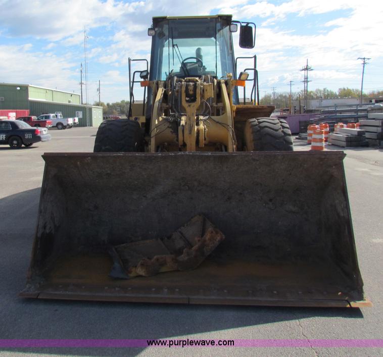 image for item E8169 1999 Caterpillar 950G wheel loader