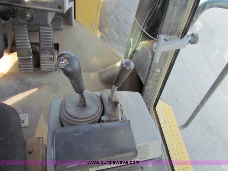 image for item E8169 1999 Caterpillar 950G wheel loader