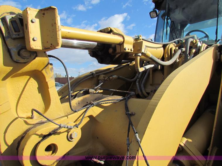 image for item E8169 1999 Caterpillar 950G wheel loader