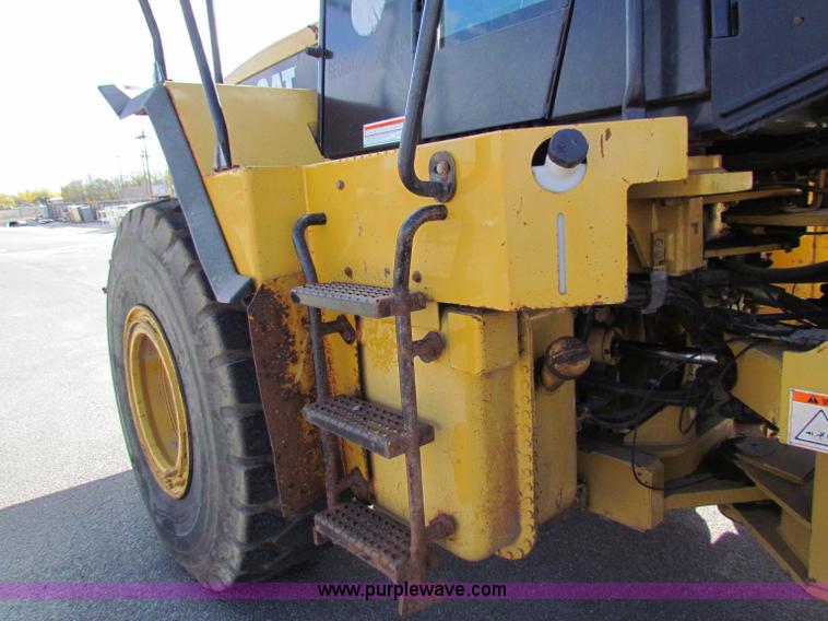 image for item E8169 1999 Caterpillar 950G wheel loader