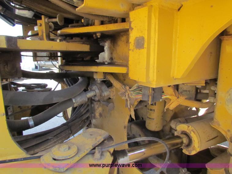image for item E8169 1999 Caterpillar 950G wheel loader