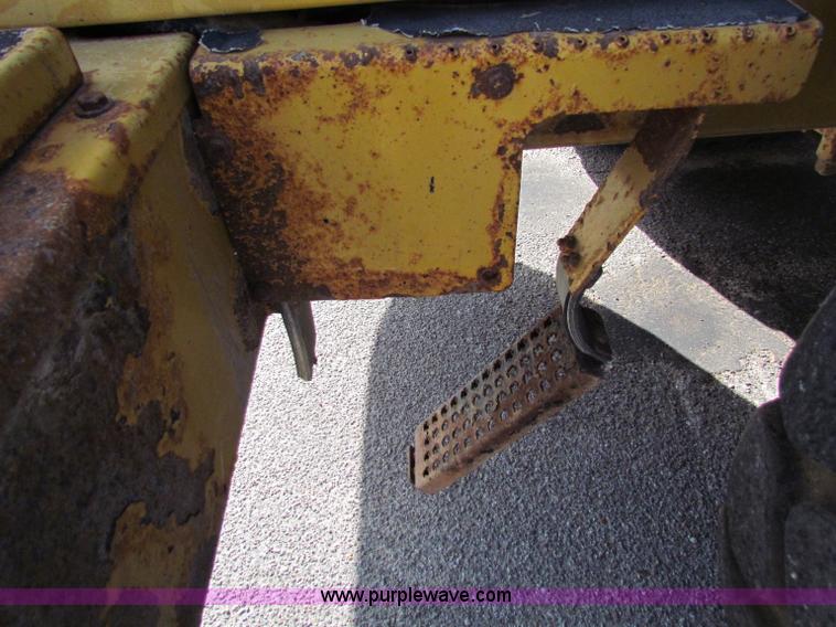 image for item E8169 1999 Caterpillar 950G wheel loader