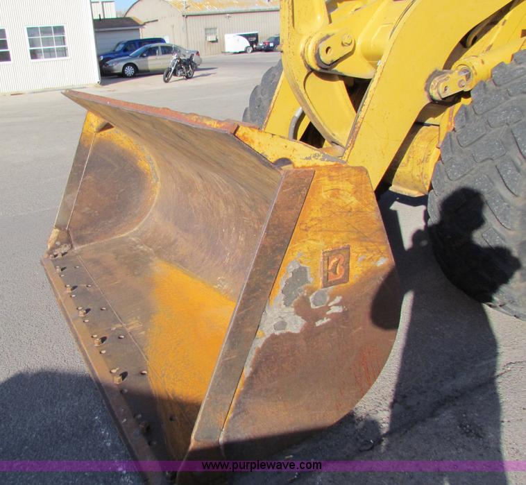 image for item E8172 1993 Caterpillar 936F articulated wheel loader