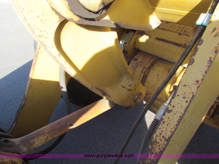 image for item E8172 1993 Caterpillar 936F articulated wheel loader