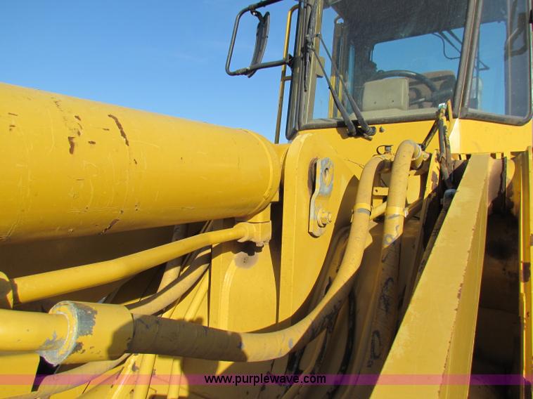 image for item E8172 1993 Caterpillar 936F articulated wheel loader