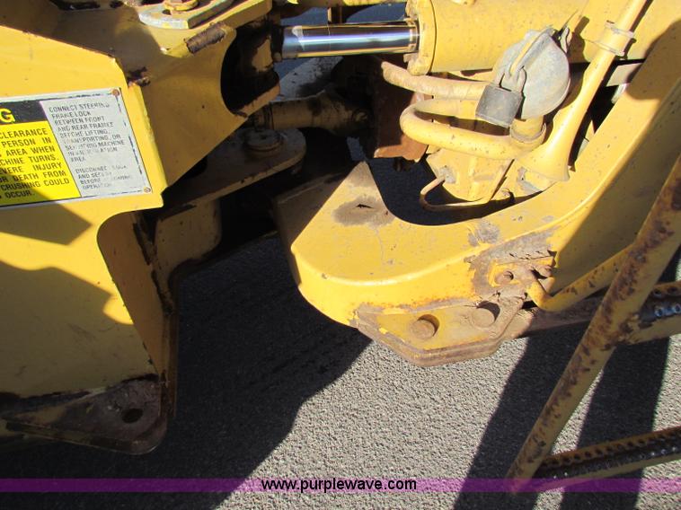 image for item E8172 1993 Caterpillar 936F articulated wheel loader