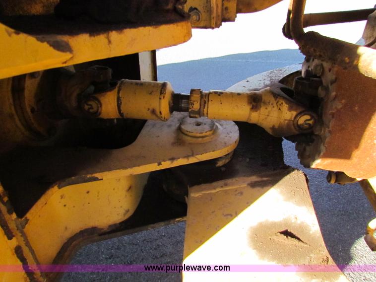 image for item E8172 1993 Caterpillar 936F articulated wheel loader