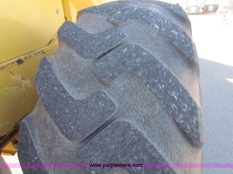 image for item E8172 1993 Caterpillar 936F articulated wheel loader