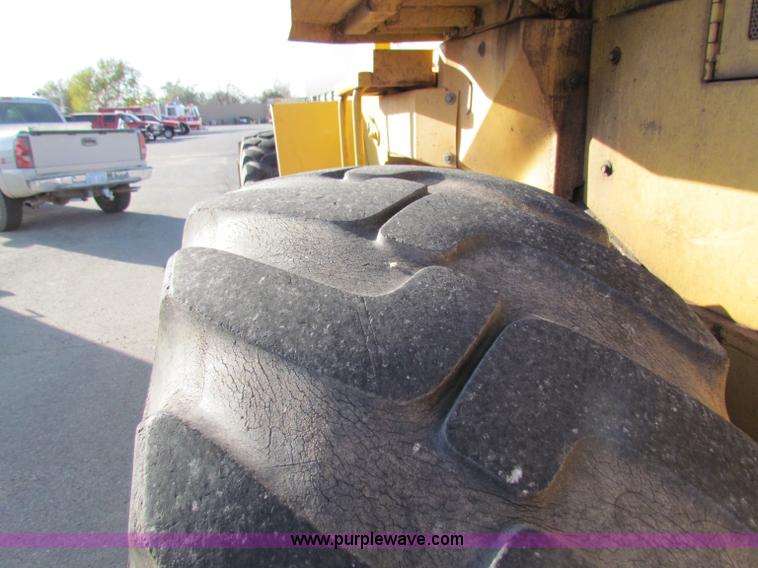 image for item E8172 1993 Caterpillar 936F articulated wheel loader