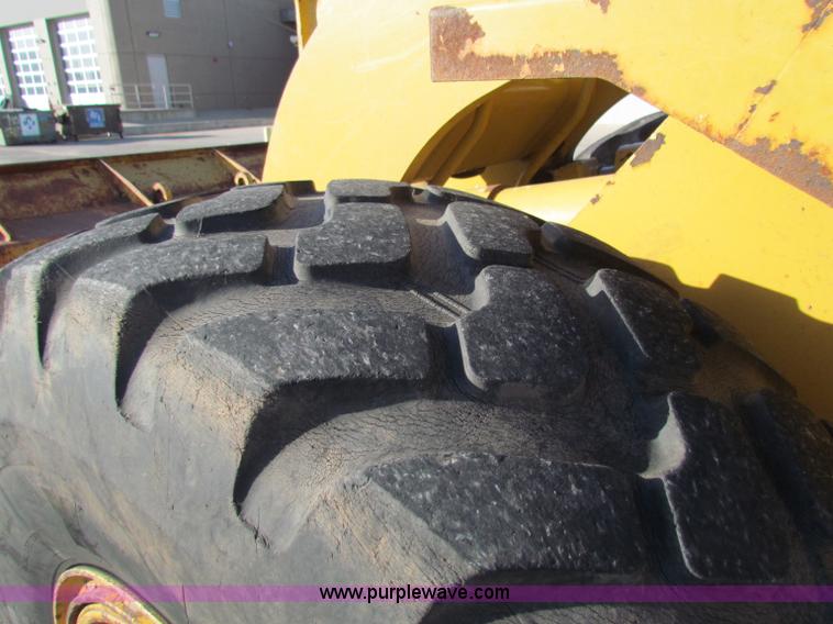 image for item E8172 1993 Caterpillar 936F articulated wheel loader