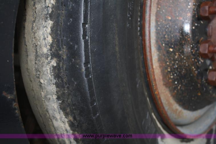 image for item F2509 1995 Johnston V4000 SP street sweeper