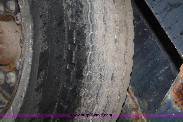 image for item F2509 1995 Johnston V4000 SP street sweeper