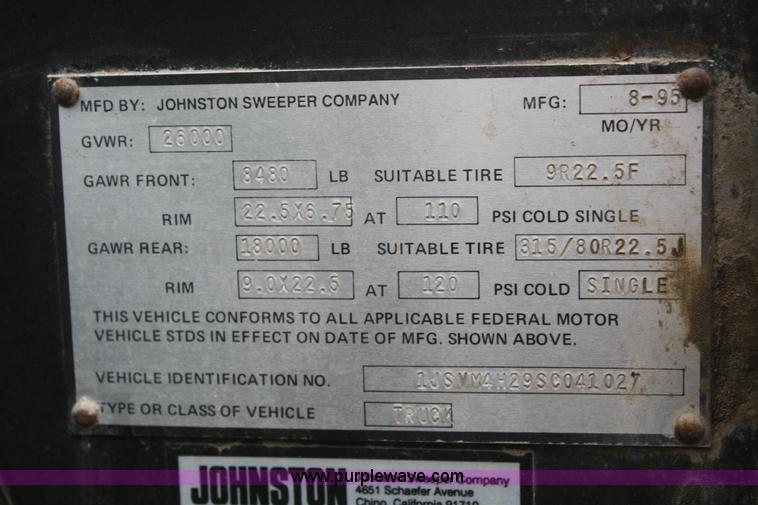image for item F2509 1995 Johnston V4000 SP street sweeper