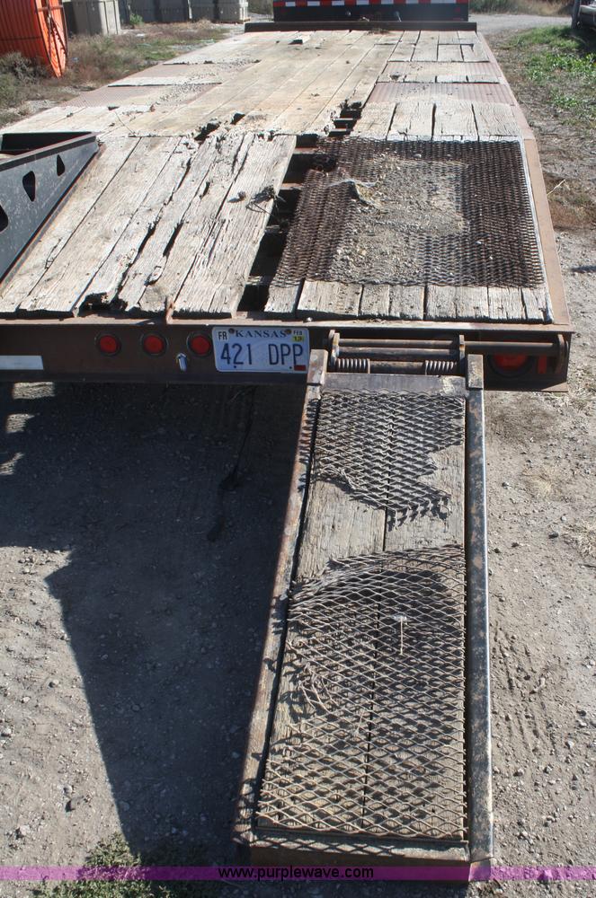 image for item F2706 1998 Trail King TK40LP-260 flatbed trailer