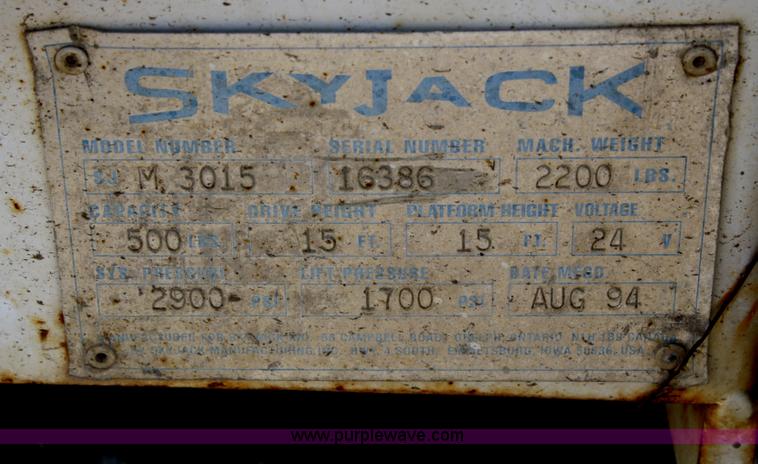 image for item F2715 1994 Skyjack M3015 electric scissor lift