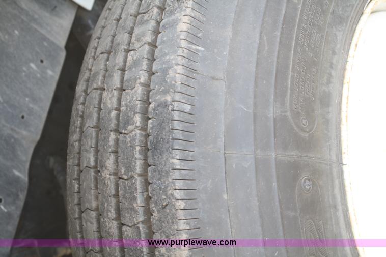 image for item F2738 2001 International 4700 digger derrick truck