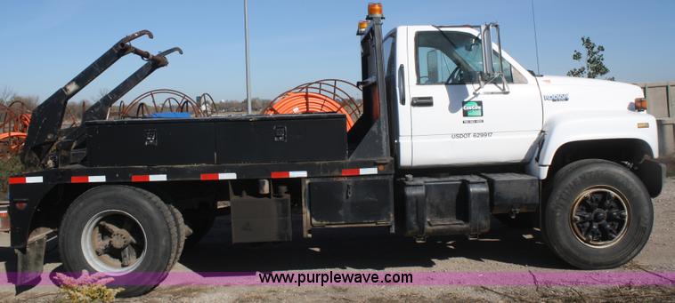 image for item F2745 1991 Chevrolet Kodiak flatbed truck