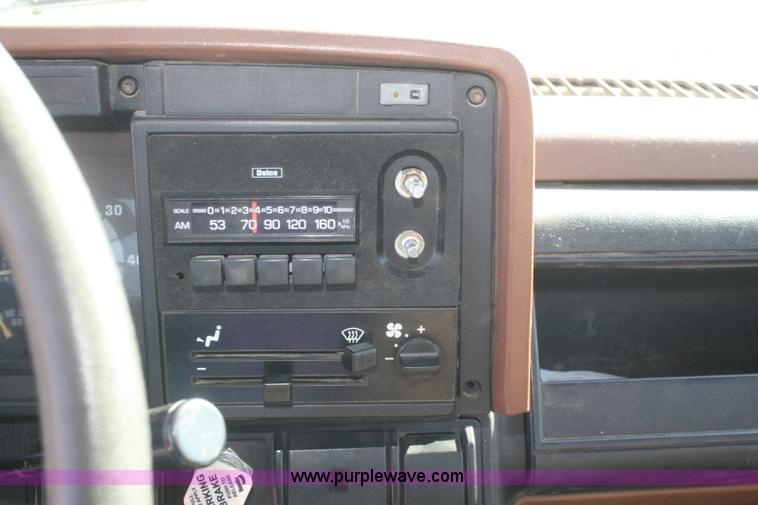 image for item F2745 1991 Chevrolet Kodiak flatbed truck