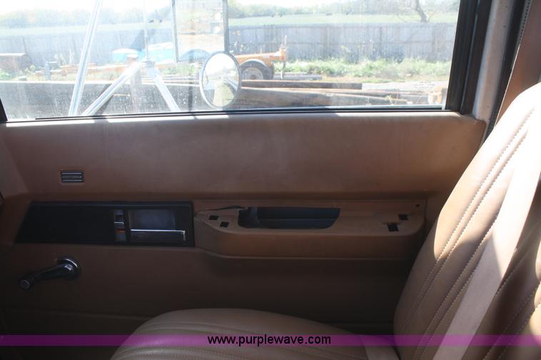 image for item F2745 1991 Chevrolet Kodiak flatbed truck