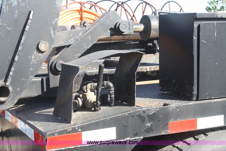 image for item F2745 1991 Chevrolet Kodiak flatbed truck