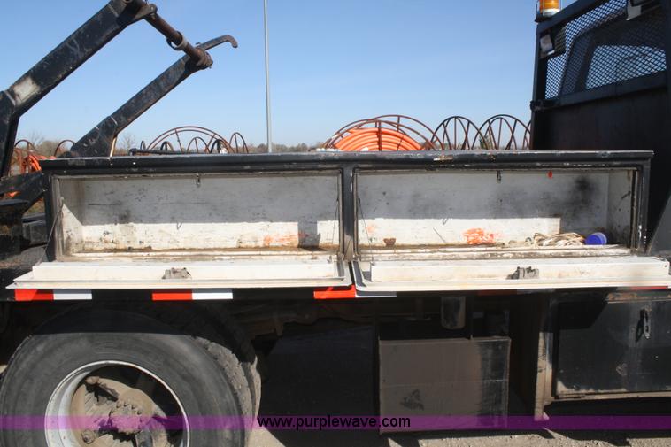 image for item F2745 1991 Chevrolet Kodiak flatbed truck