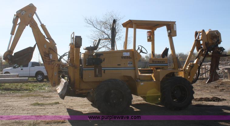 image for item F2747 Vermeer V8550A cable plow