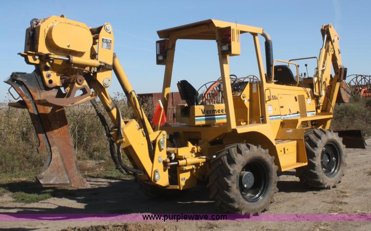 image for item F2747 Vermeer V8550A cable plow