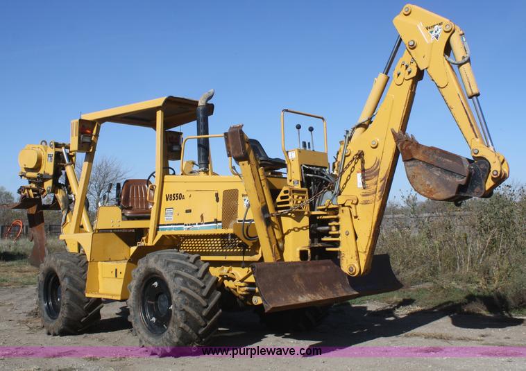 image for item F2747 Vermeer V8550A cable plow