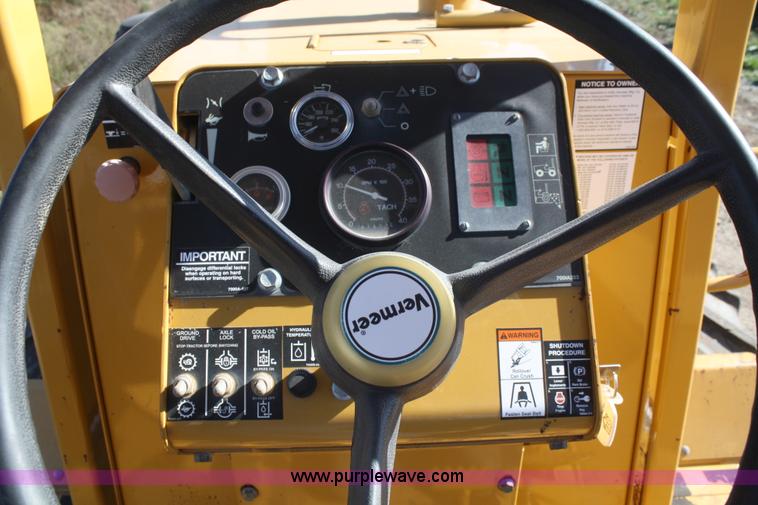 image for item F2747 Vermeer V8550A cable plow