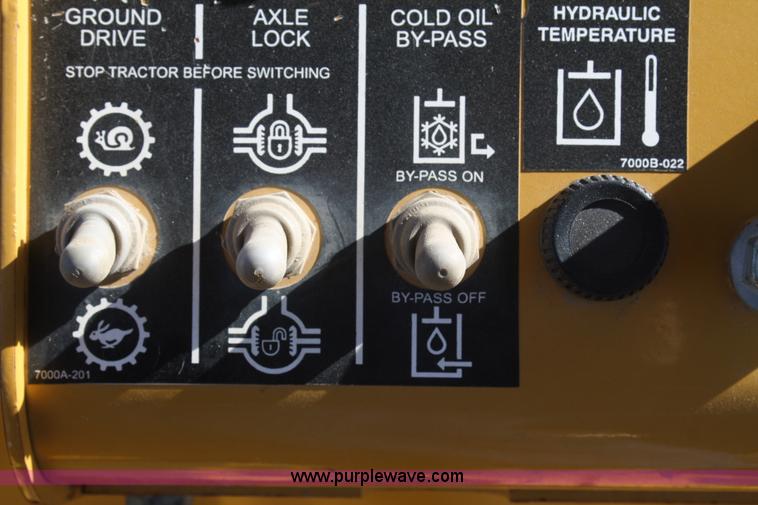 image for item F2747 Vermeer V8550A cable plow