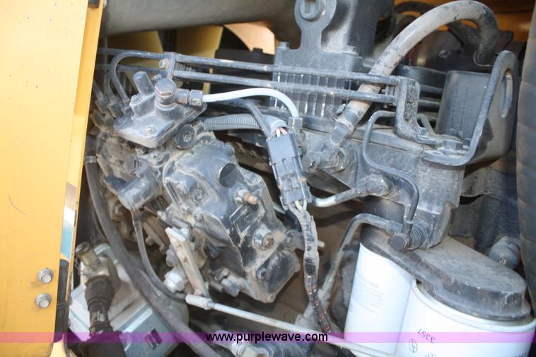 image for item F2747 Vermeer V8550A cable plow