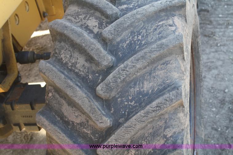 image for item F2747 Vermeer V8550A cable plow