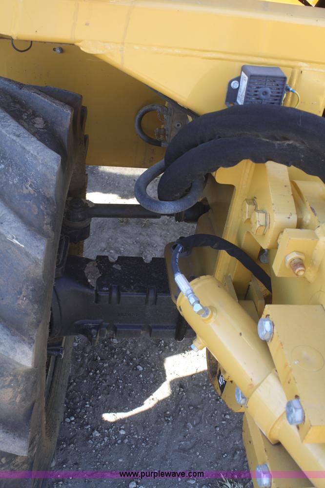 image for item F2747 Vermeer V8550A cable plow