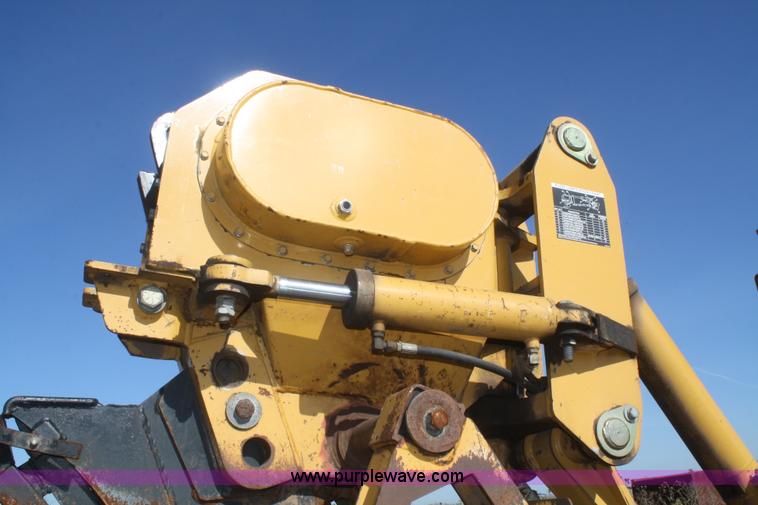 image for item F2747 Vermeer V8550A cable plow