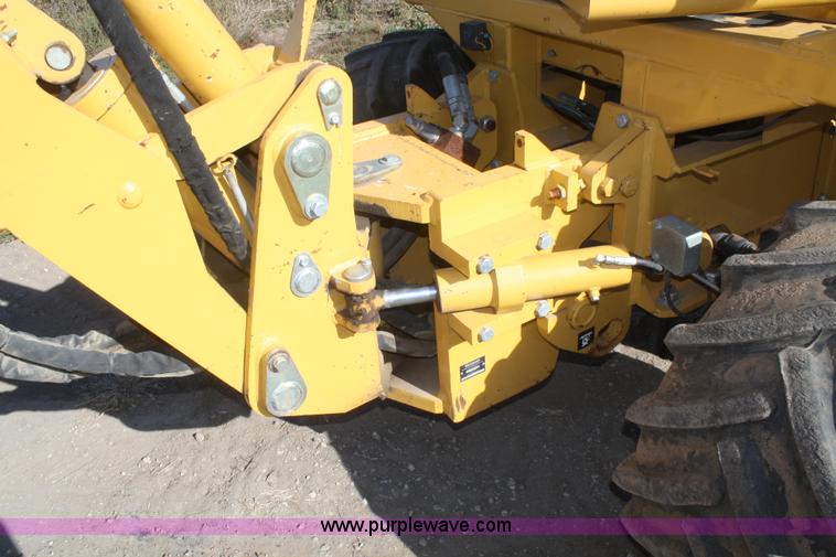 image for item F2747 Vermeer V8550A cable plow
